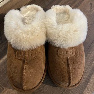 Coquette UGG size 9